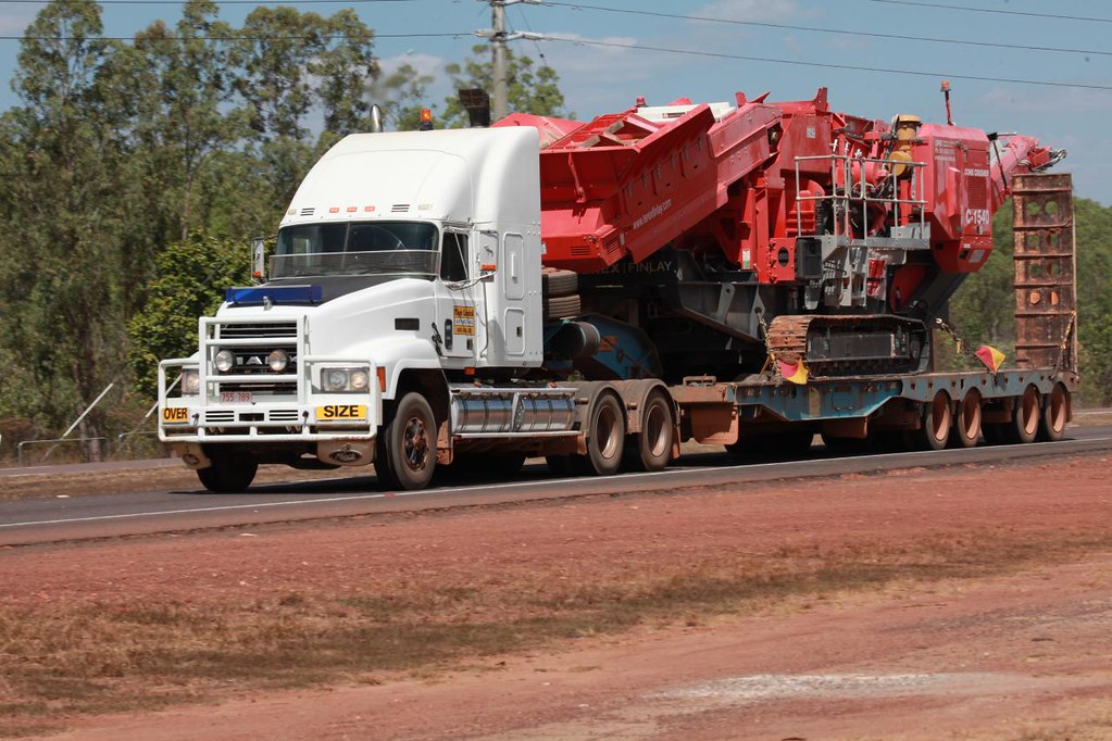 Mack Truck, Stuart Highway near Palmerston, Northern Terri… Flickr