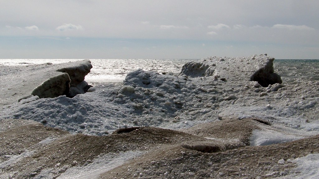 Ice/snow/sand, water Wicklow Beach; Wicklow, Ontario. Will Flickr