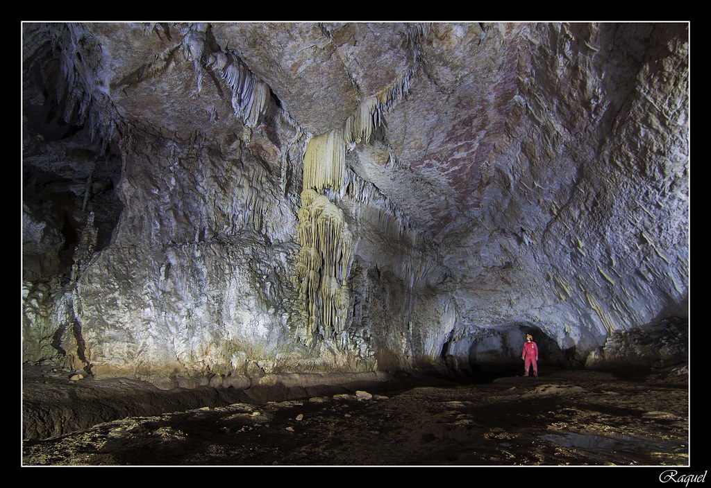 Cueva Vacas Raquel Enriquez Flickr