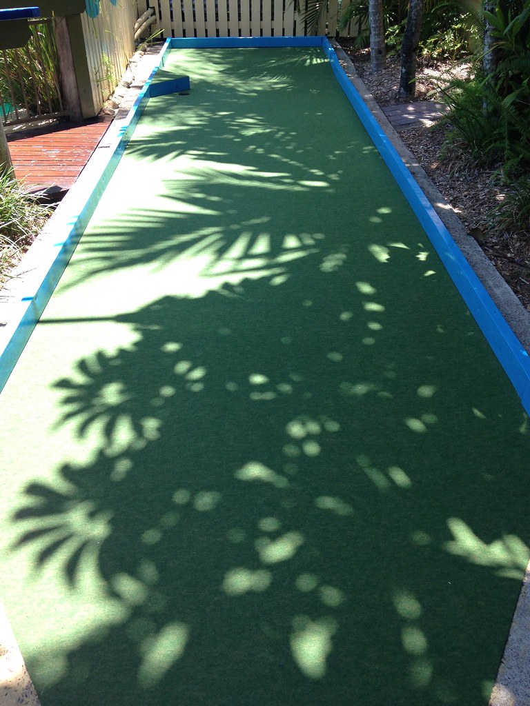 Mini Golf in Surfers Paradise A rather dull minigolf cours… Flickr