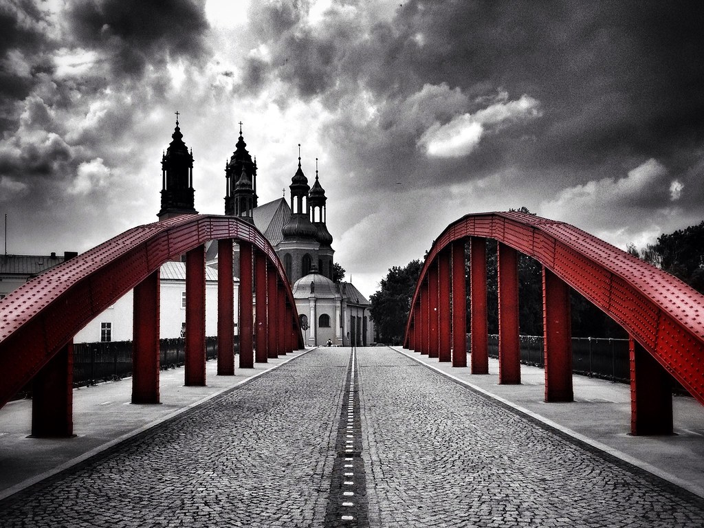 Red bridge (spring version) iPhone 4s + Snapseed, Colorman… Flickr