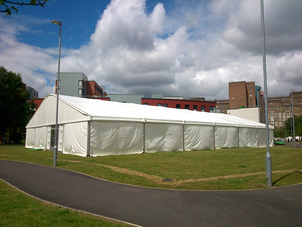 Tent Aston University A tent in the parkland of Aston Un… Flickr