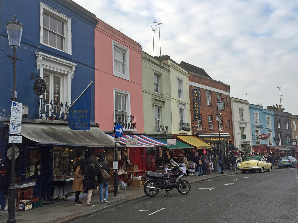 Portobello Road Antiquey boutiquey quirky section diamond geezer