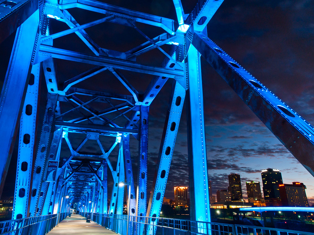 Salida y puesta de sol de The Fitzroy Chenal, Chenal Pkwy, Little Rock, AR, EE. UU.