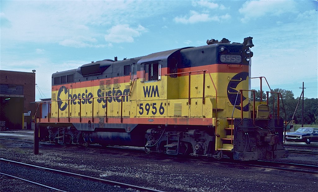 Western Maryland GP9 5956 Riverdale, IL Sometimes, things … Flickr