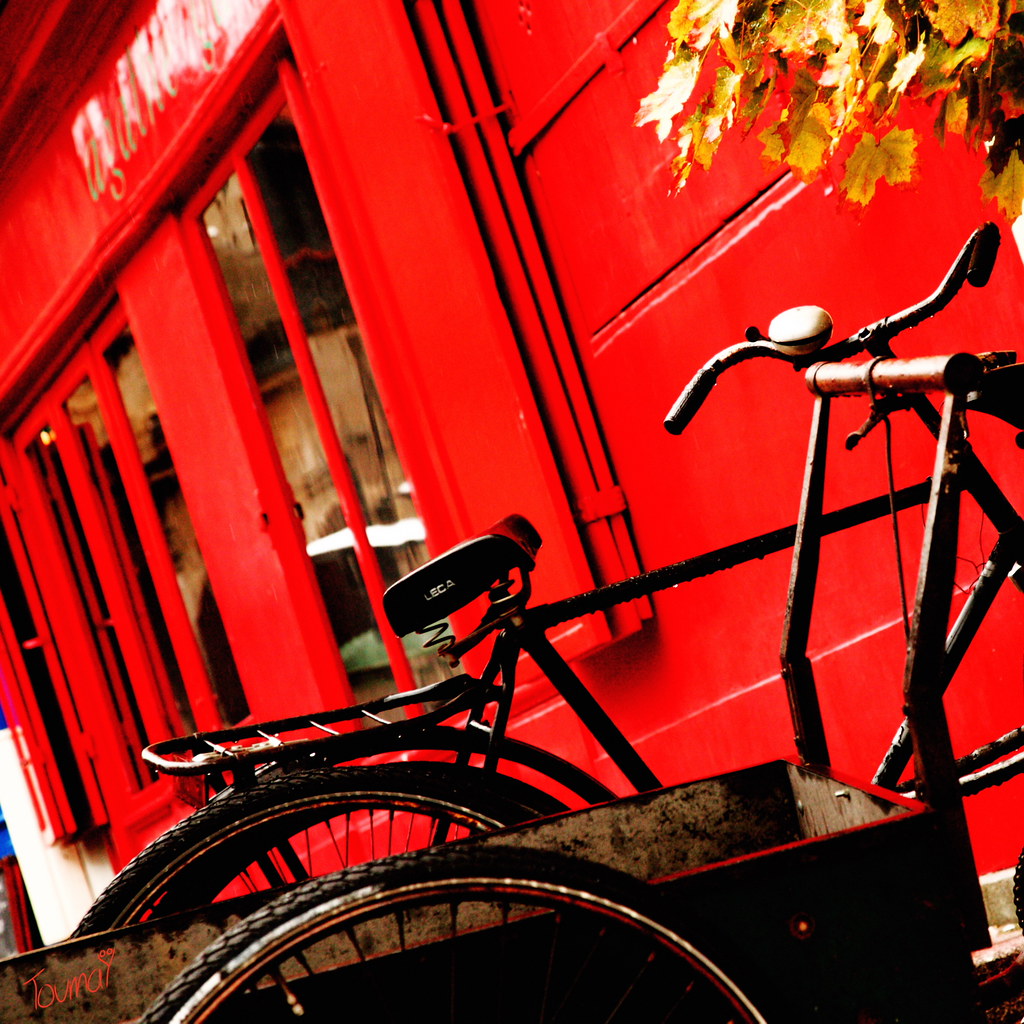 redarchidoorwoodeuropefrance parisbike201squaresi… Flickr