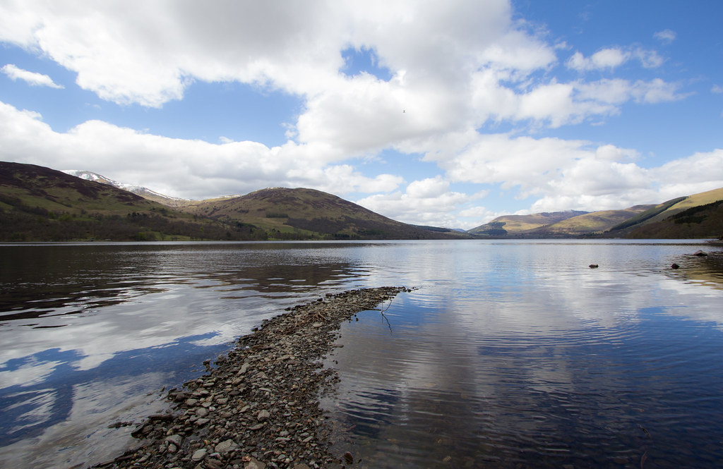 Loch Earn Loch Earn (Scottish Gaelic, Loch Eire/Loch Éirea… Flickr