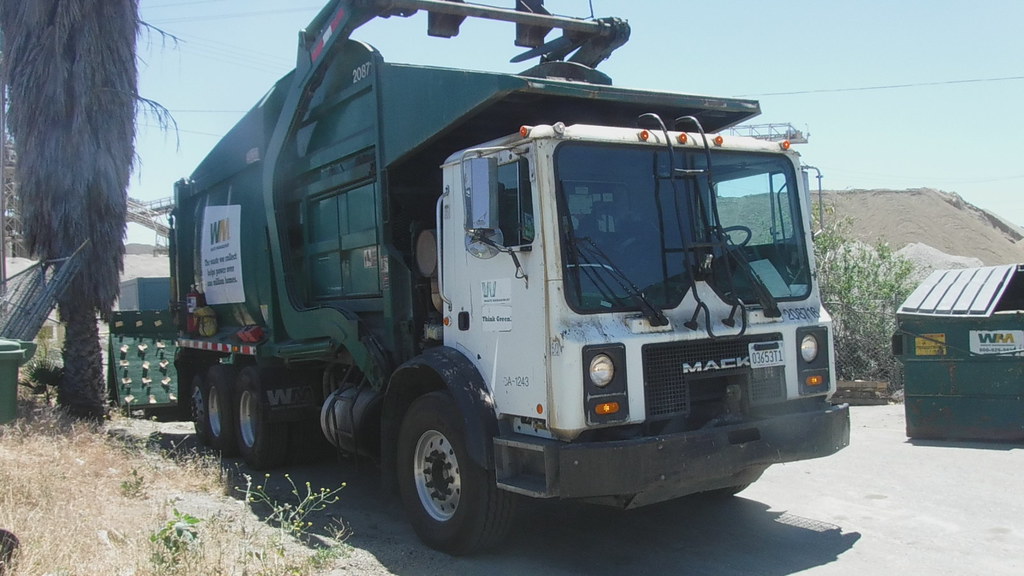Waste Management Sun Valley Sun Valley CA 4/29/17 With all… Flickr