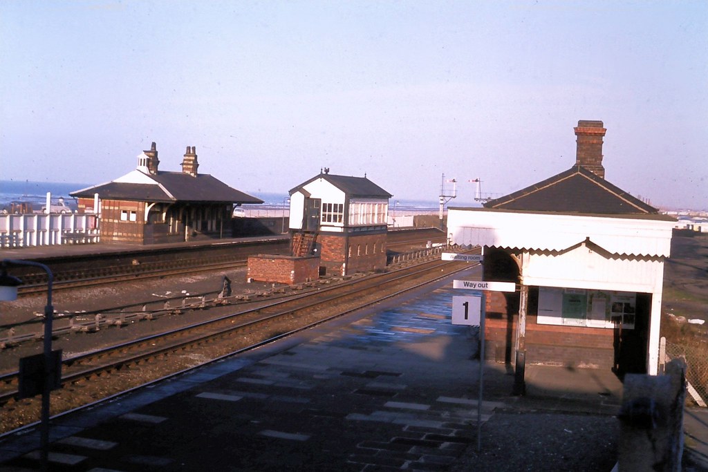 74 018 230274 Abergele Station View of Abergele Station ta… Flickr
