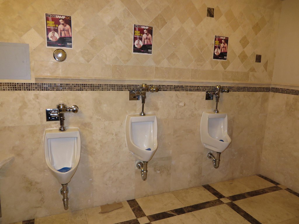 IMG_0233 Hamburger Mary's Long Beach CAHairyBear Flickr