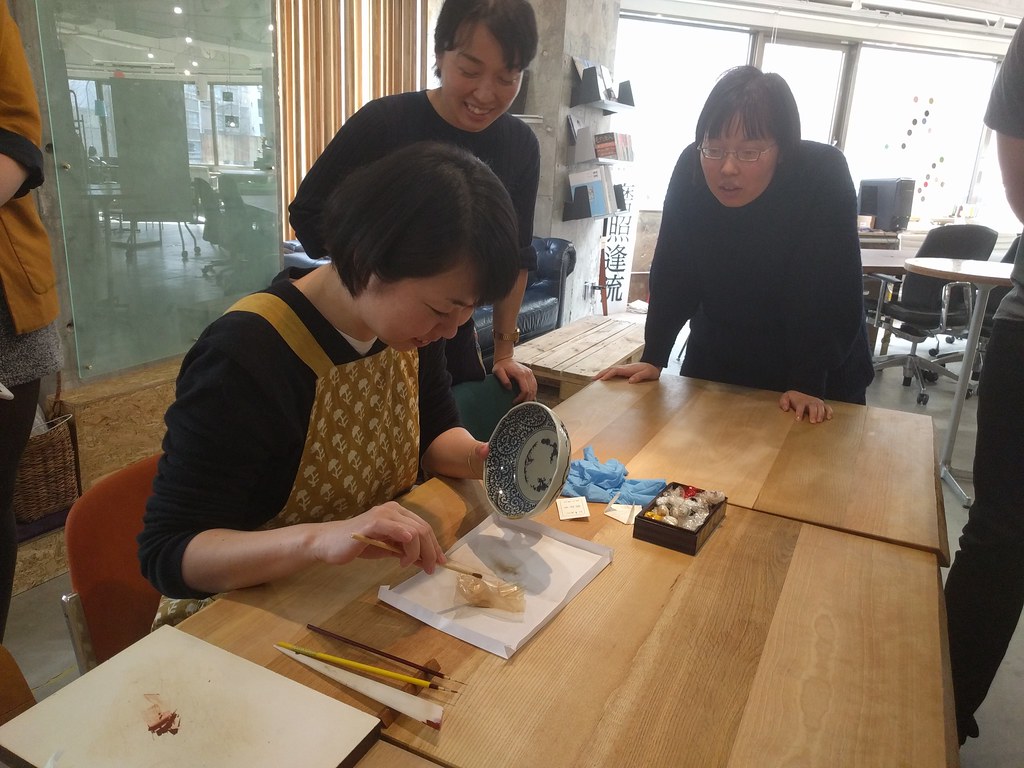 Electronic Kintsugi An exploration of designing for meanin… Flickr