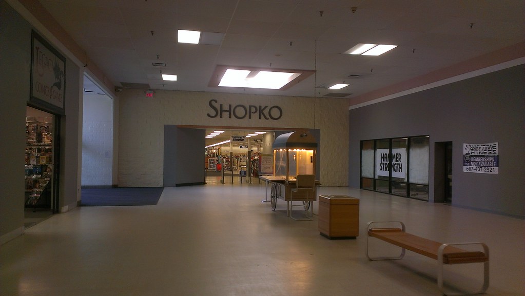 Oak Park Mall Austin, Minnesota Shopko / Legacy Comics
