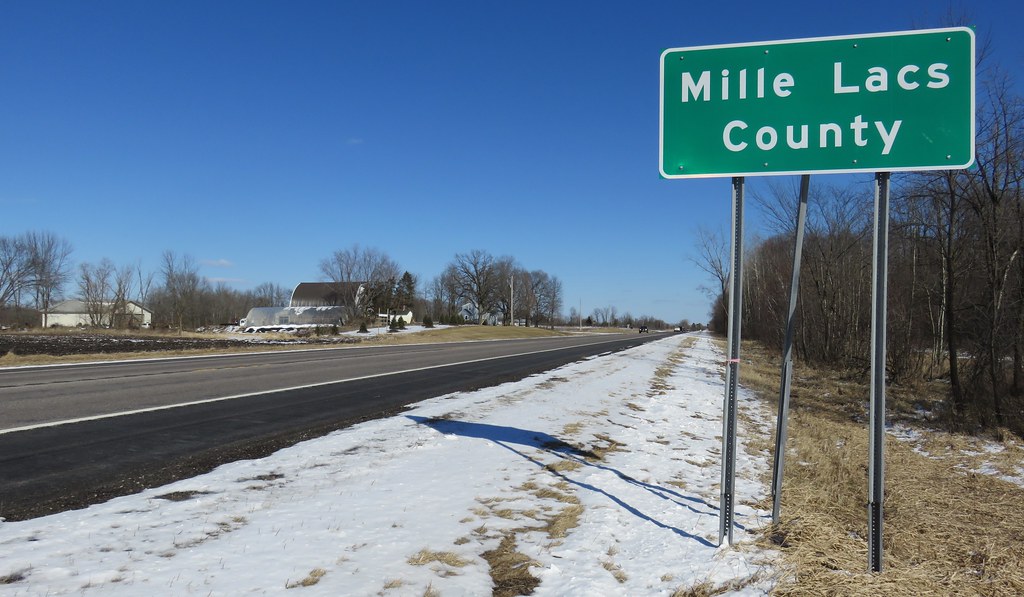 Entering Mille Lacs County (Mille Lacs County, Minnesota) Flickr
