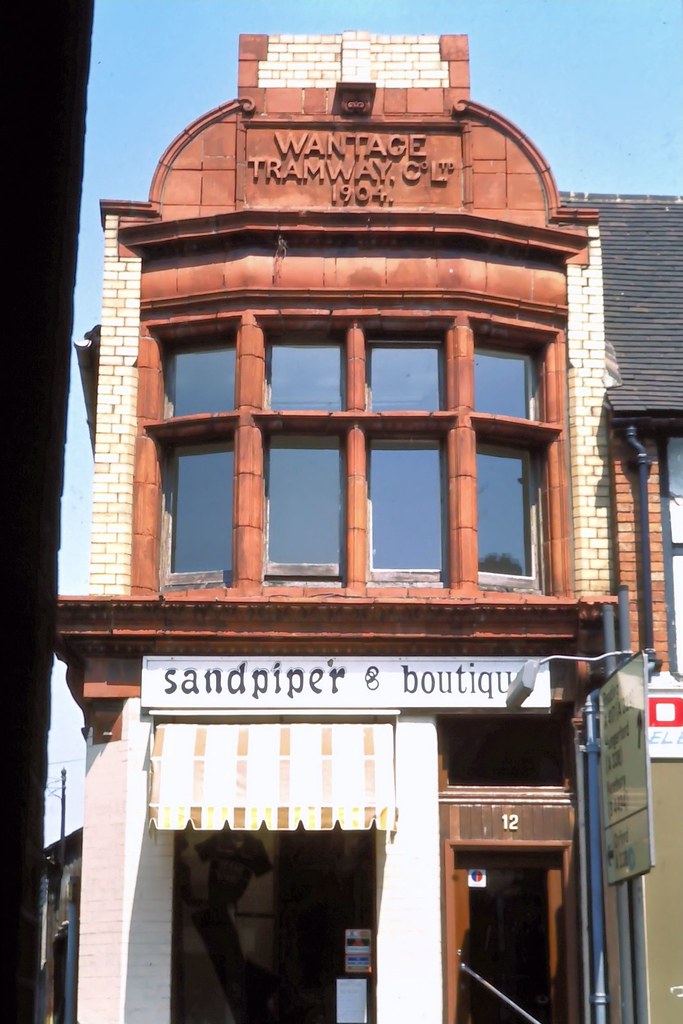 76 044 June 1976 Wantage Original Wantage Tramway Building… Flickr