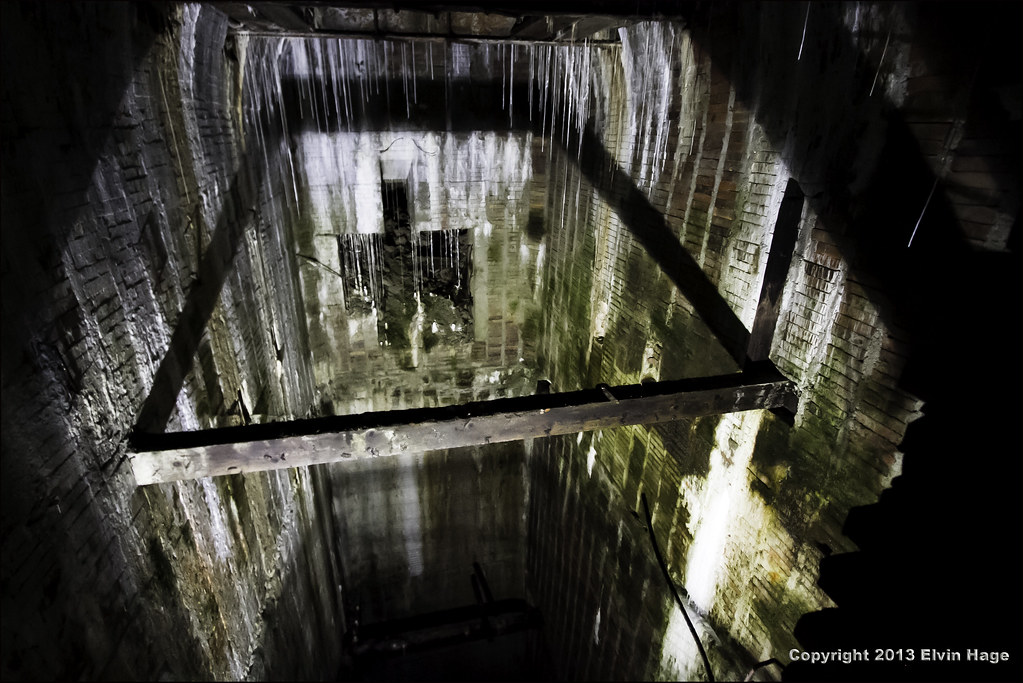 Berghof Bunker Hitler Entrance to an unfinished shaft in t… Flickr
