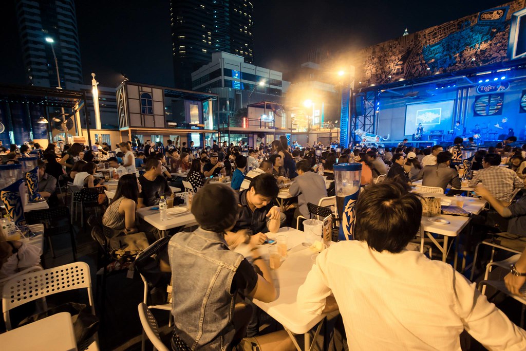 Beer garden Central World thailandsomuchfun Teno Zeol Flickr