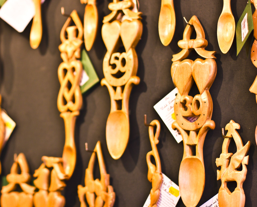 wooden spoons love spoons celtic capital city cardiff wale… Flickr
