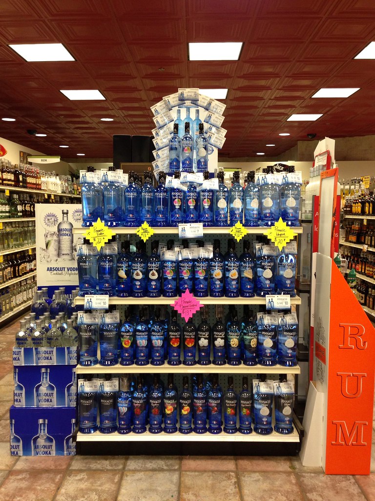 300/Akron May (Giant Eagle) Susan McIntyre End cap Pinnac… Flickr