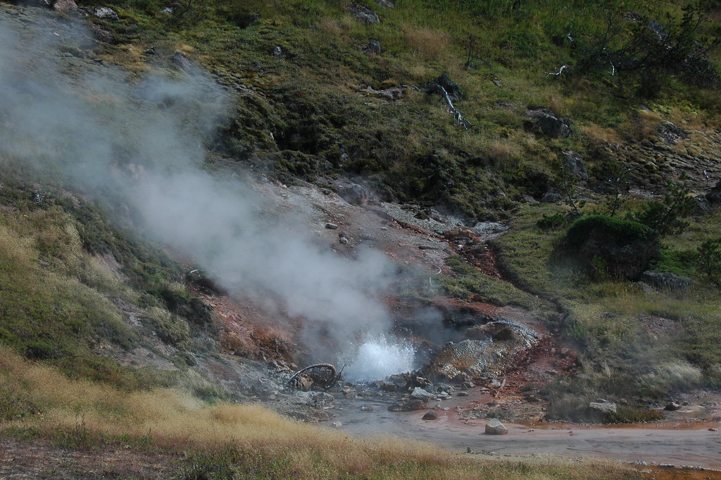 Blood Geyser (10 August 2011) 6 James St. John Flickr