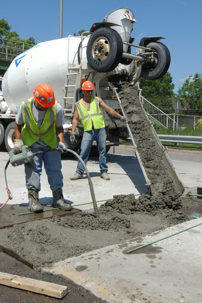 Paving crew Minnesota DOT Flickr