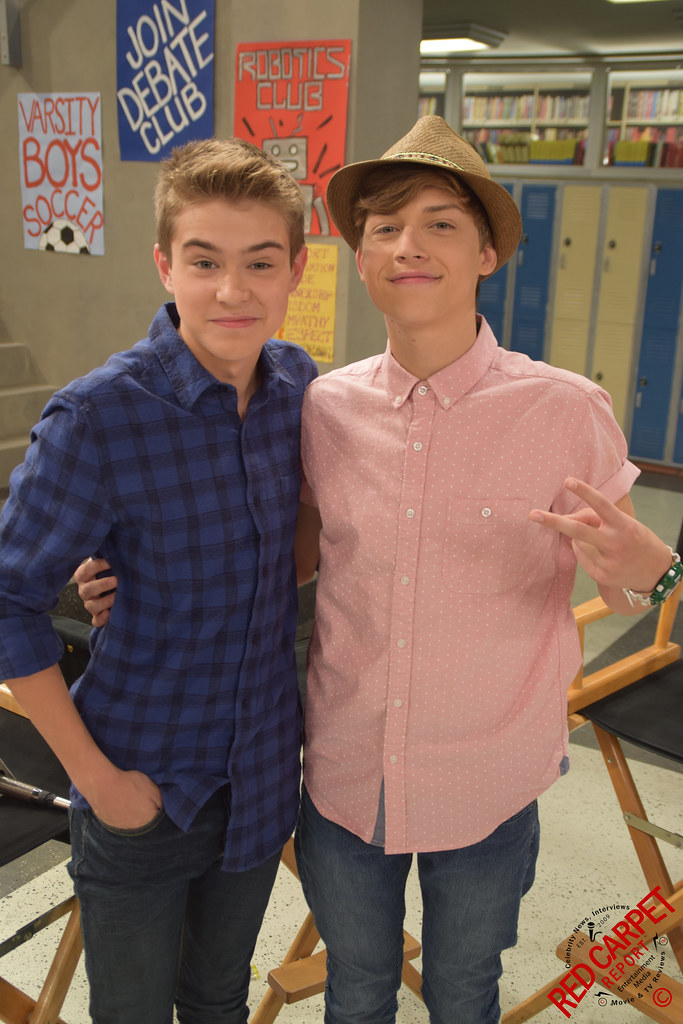 Gus Kamp & Ricky Garcia who play "Barry" & "Naldo" on set … Flickr