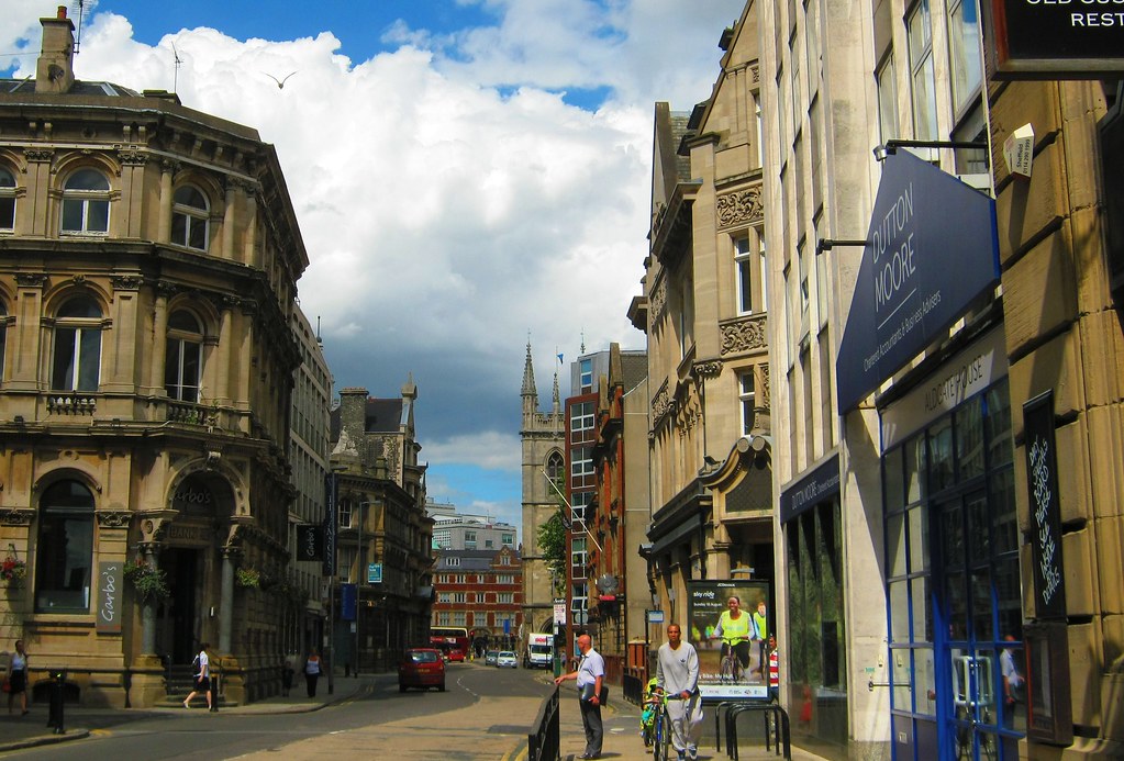 015 Lowgate, Hull city centre. Richard Hutton Flickr