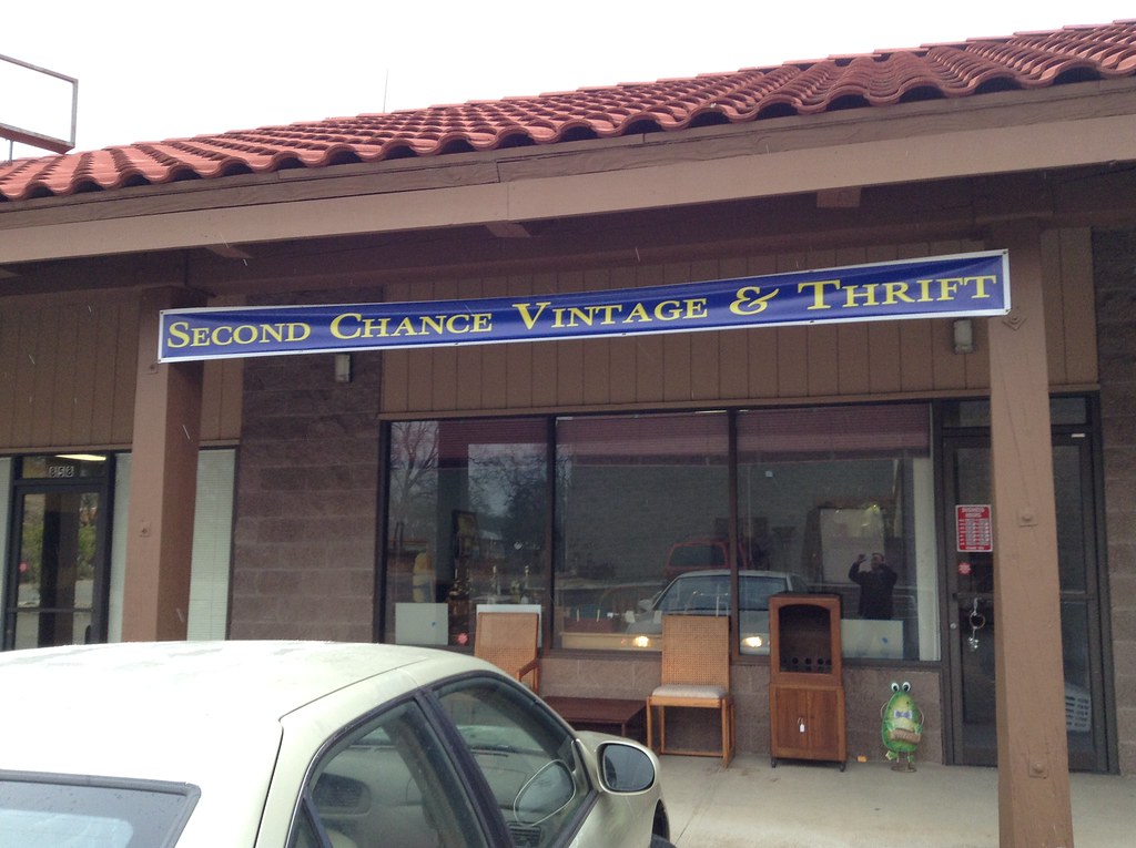 Second Chance Vintage & Thrift_1 Andrew Britton Flickr