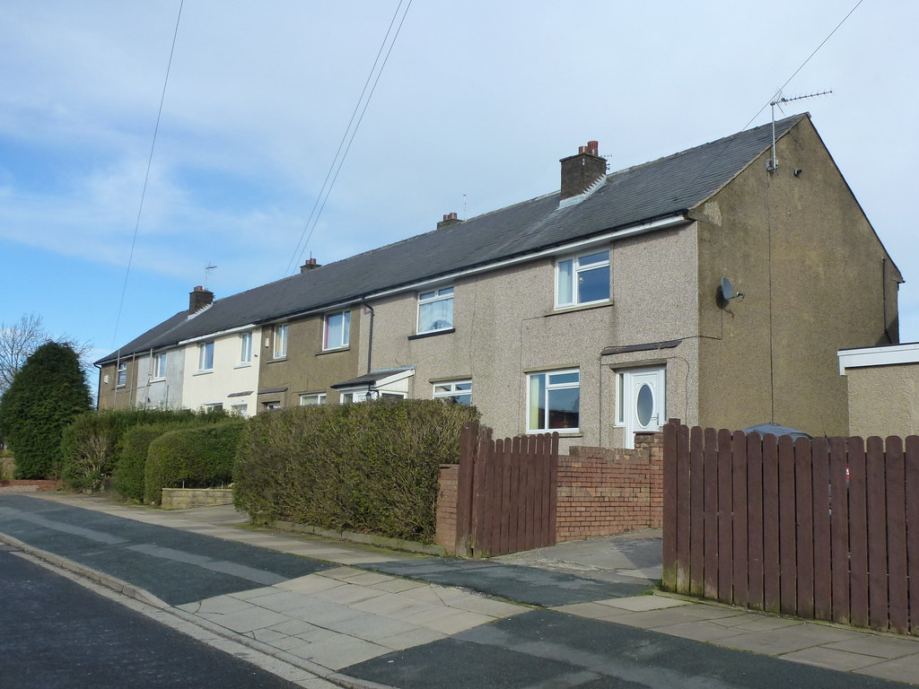 Houses Hillcrest Road, Queensbury. The Chairman 8 Flickr