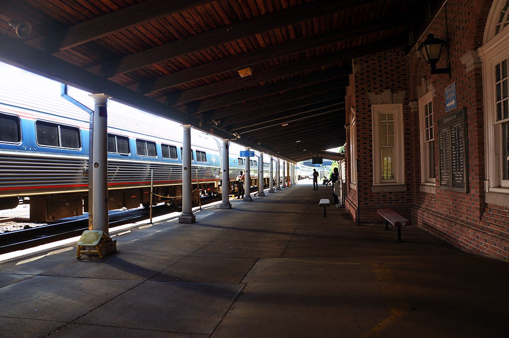 Amtrak at Alexandria, VA t55z Flickr