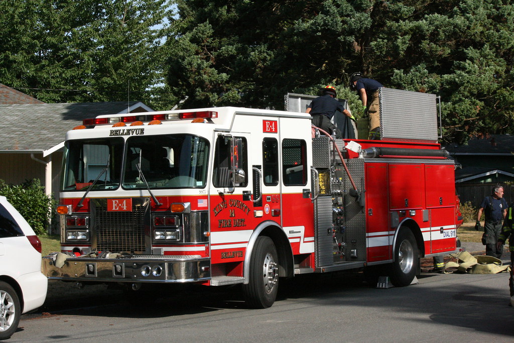 Bellevue Fire Department/E4 Bellevue, WA Engine 4 1998 H&W… Flickr