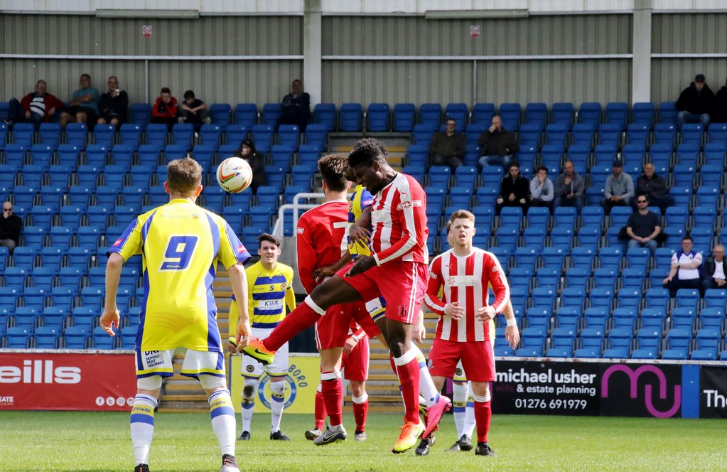 Farnborough 6 Beaconsfield SYCOB 1 EvoStik Southern Leagu… Flickr