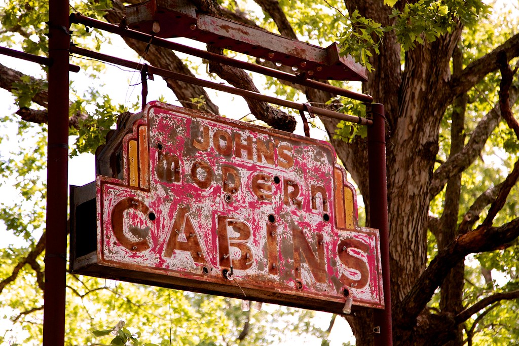 MO Jerome Johns Modern Cabins Len Wright Flickr