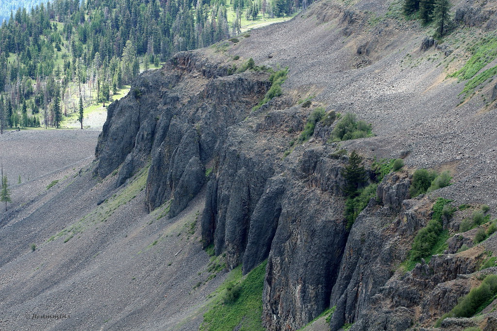 Basalt cliffs and rock on south flanks of Bethel Ridge Flickr