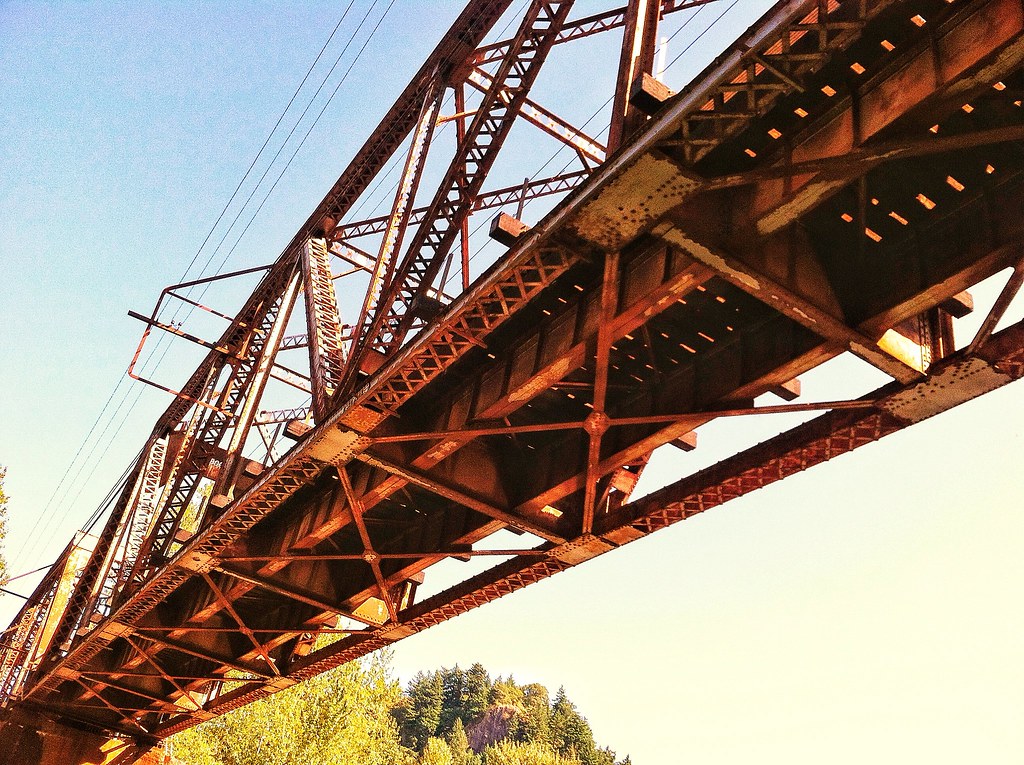 Troutdale Bridge Robby Wells Flickr