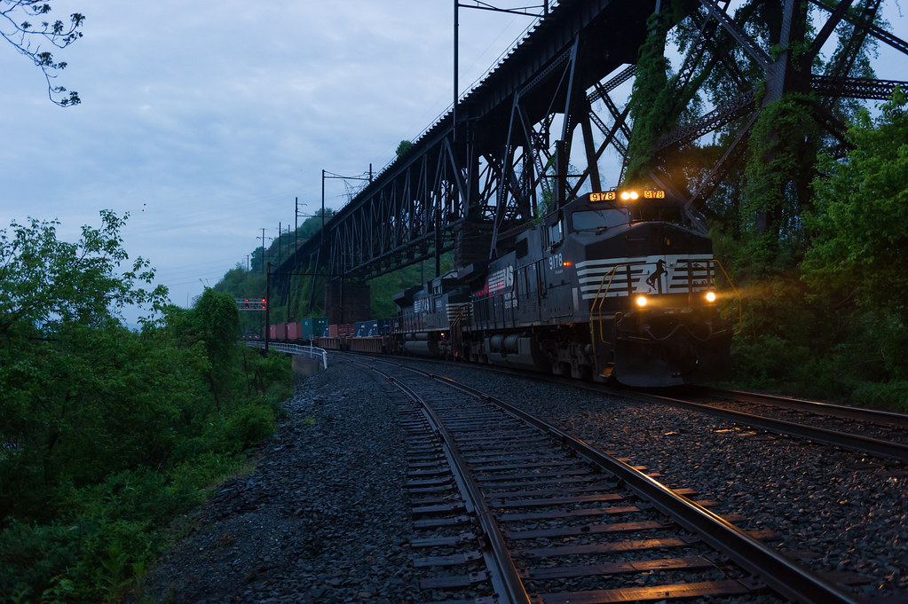NS 24M Port Road West Harbor Robert Garner Flickr