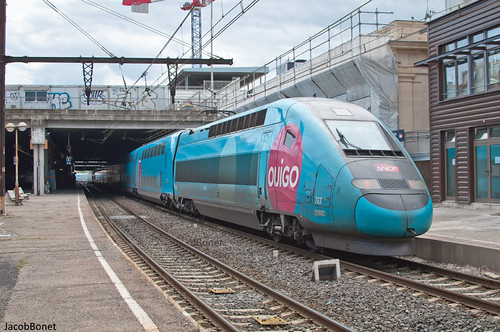 TGV ouigo. Tren Ouigo entre MarnelaVallée i Montpeller a… Flickr