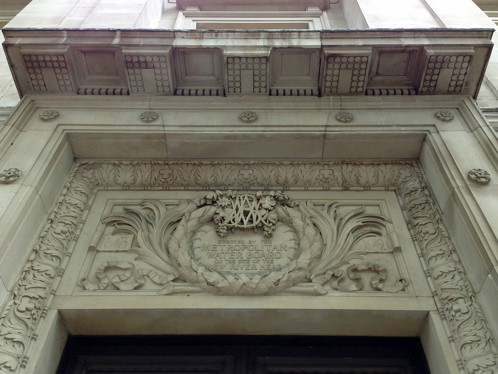MWB Crest of the Metropolitan Water Board above the grand … Flickr