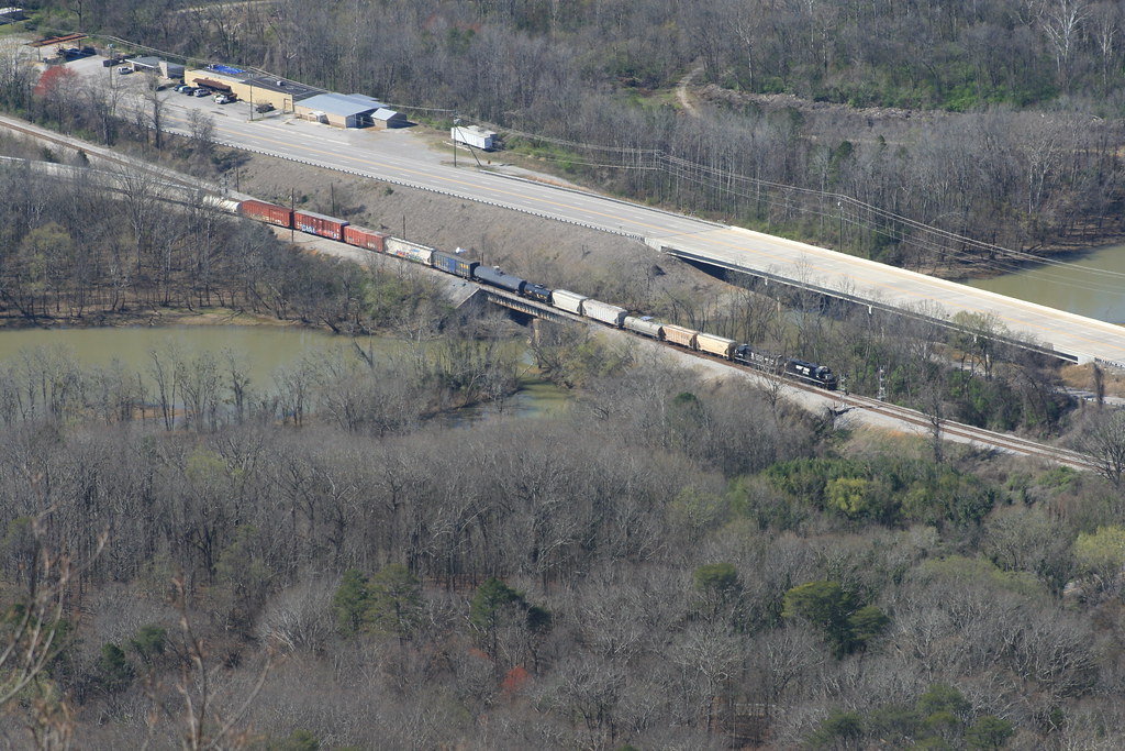 NS Train. NS Train. Lookout Valley, TN. Roy Osborn Flickr