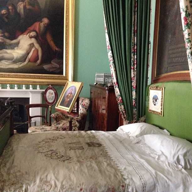 Queen Victoria's bedroom EnglishHeritage Osborne House, w… Flickr