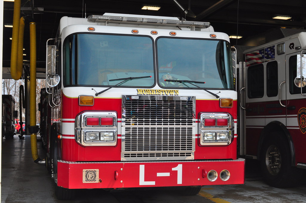 Morristown Fire Department Ladder 1 2007 Spartan/1987 LTI Flickr