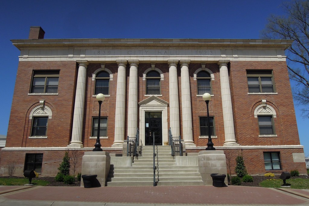 Washington, MO City Hall_DSCN1906c WampaOne Flickr