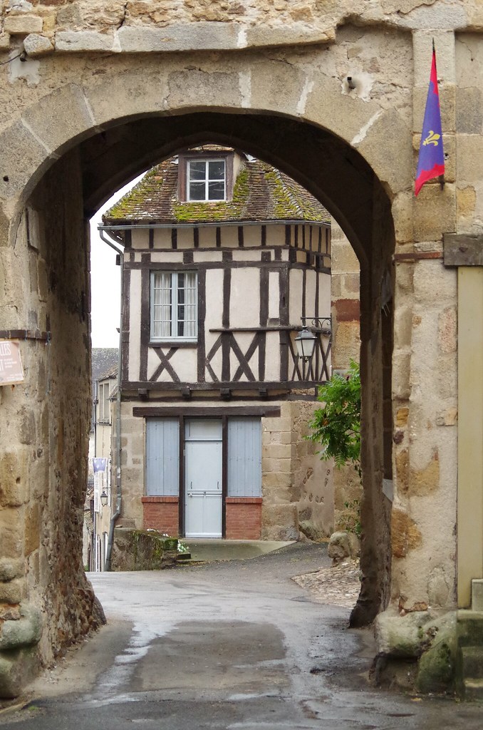 Le portail de SaintBenoit du Sault Portal SaintBenoit … Flickr