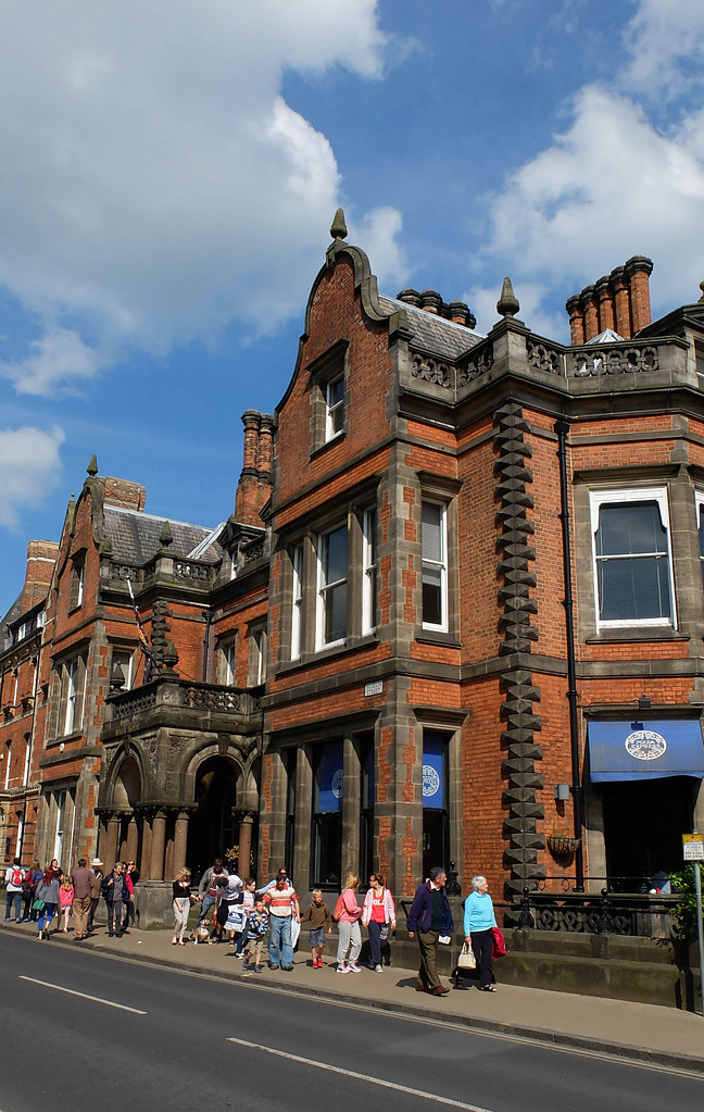 3272057York This is York River House. What fantastic arc… Flickr