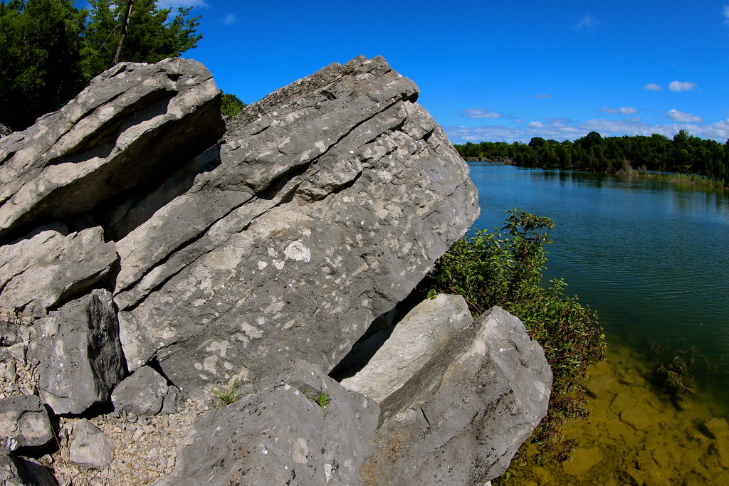 Horseshoe Lake and carbonate outcrop Kelleys Island OH. De… Flickr