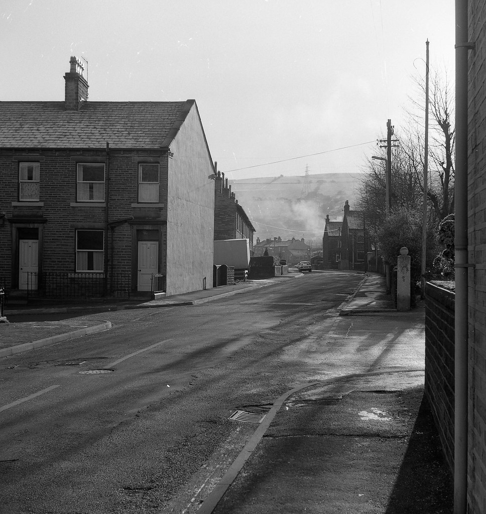 Rosebery Street, Elland (1980s) Alan Flickr
