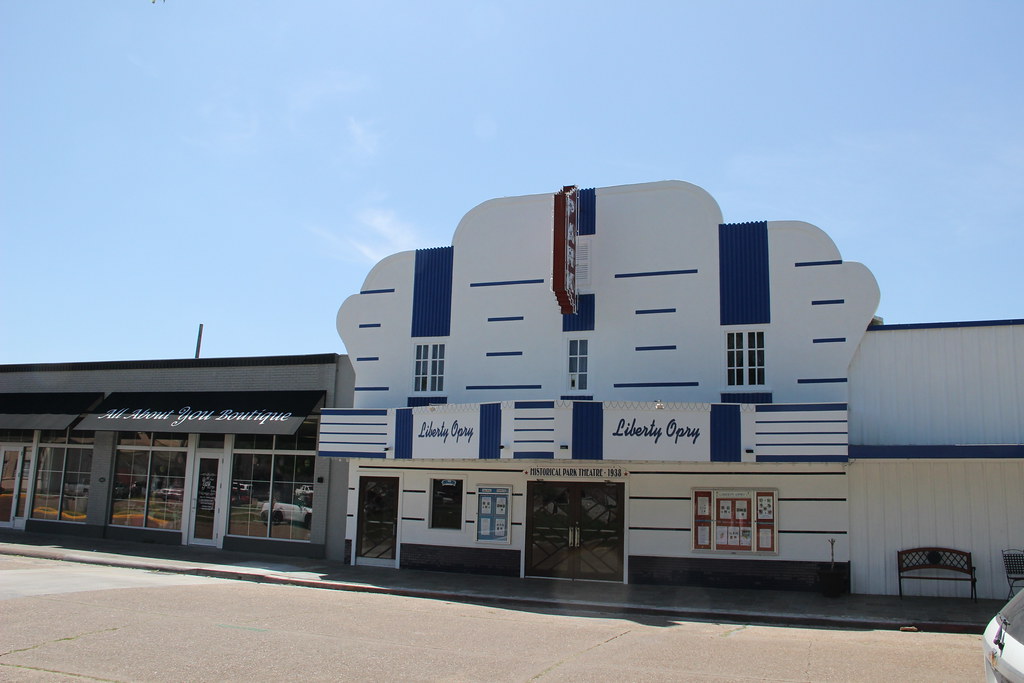 IMG_2357 1816 Sam Houston St. Liberty Texas 77575 936336… Flickr