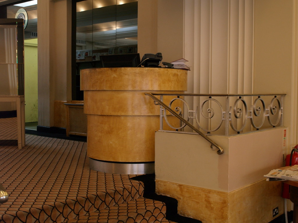 Deco club interior, London Art deco interior and furnishin… Flickr