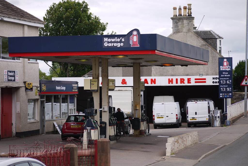 Howies Garage, Stevenston Road Kilwinning North Ayrshire 2… Flickr