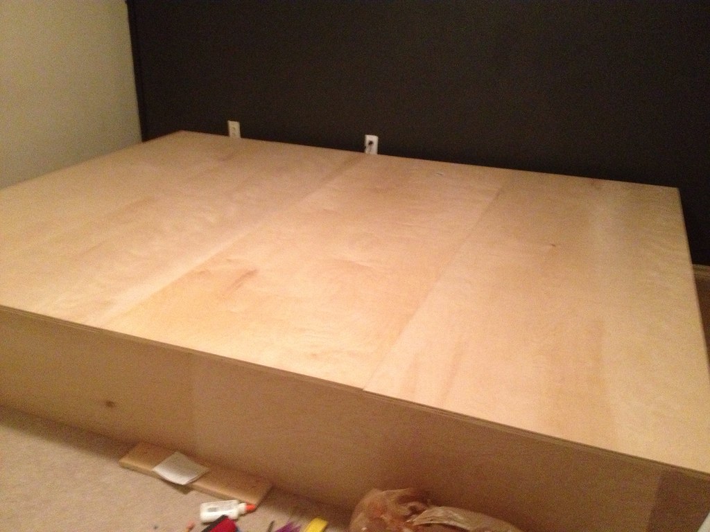 Platform bed Built from 3/4" birch plywood, 7x9 foot 18 in… Flickr