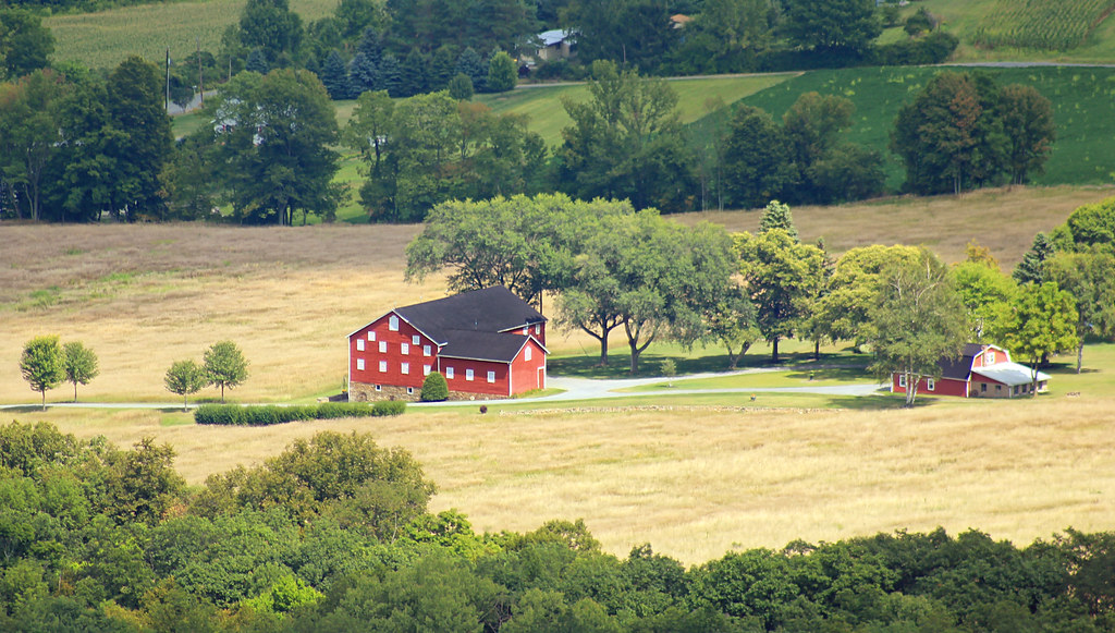 Ramm Road Vista (4) Zoomedin view of a farm in the Nippen… Flickr